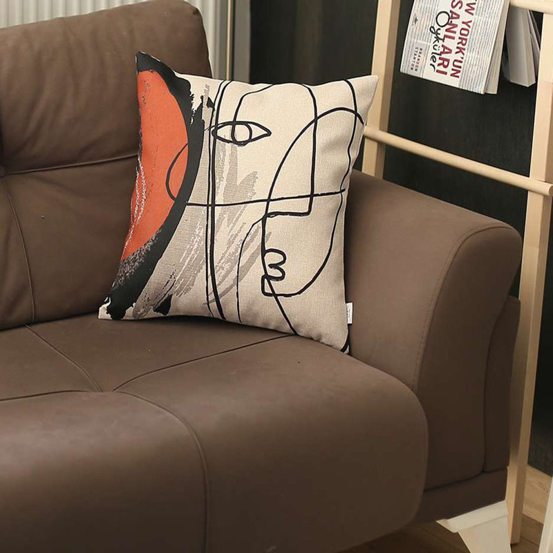 Coussin Hidden Face, Rouge / crème / gris, H 18 po x l 18 po