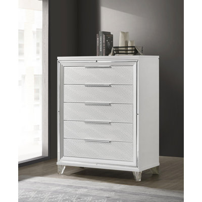 Commode 5 tiroirs pour chambre blanche