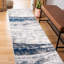 Tapis de couloir gris en polypropylène tissé à la machine 2 pi x 7 pi Floral