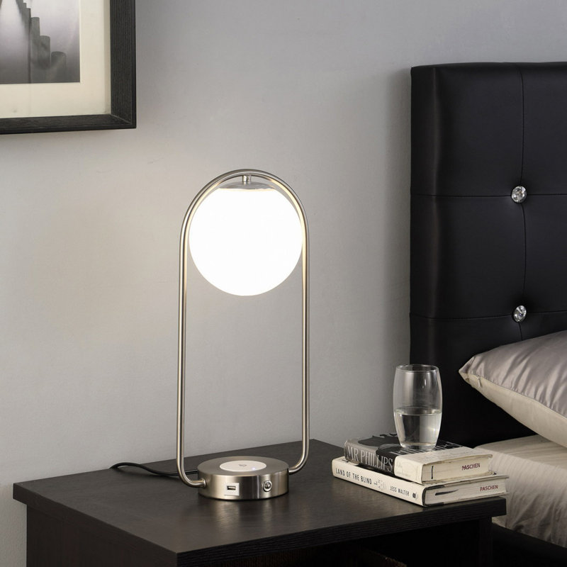 Lampe de table rétro 19,25 pouces avec station de charge et port USB Neilsen