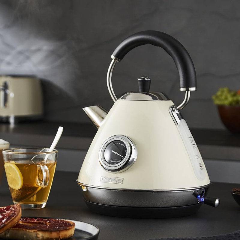 GEEPAS Retrovive 1.7L Electric Kettle, 4 Slice Bread Toaster, 2-in-1 Jug Blender & 20 Litre 700W Digital Freestanding Microwave Oven Combo Set | 3000W Vintage Cordless Kettle