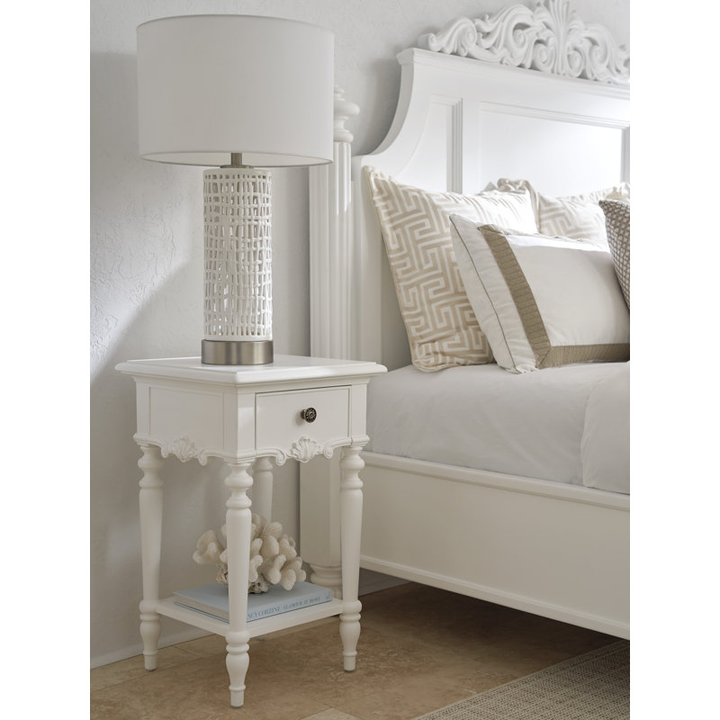 Villa Blanca 18'' W Solid Wood Nightstand