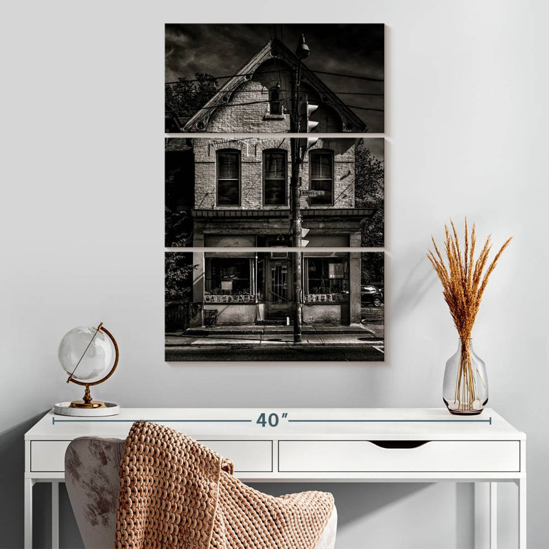 Lilie No 374, rue Dundas, H 32 po x l 20 po