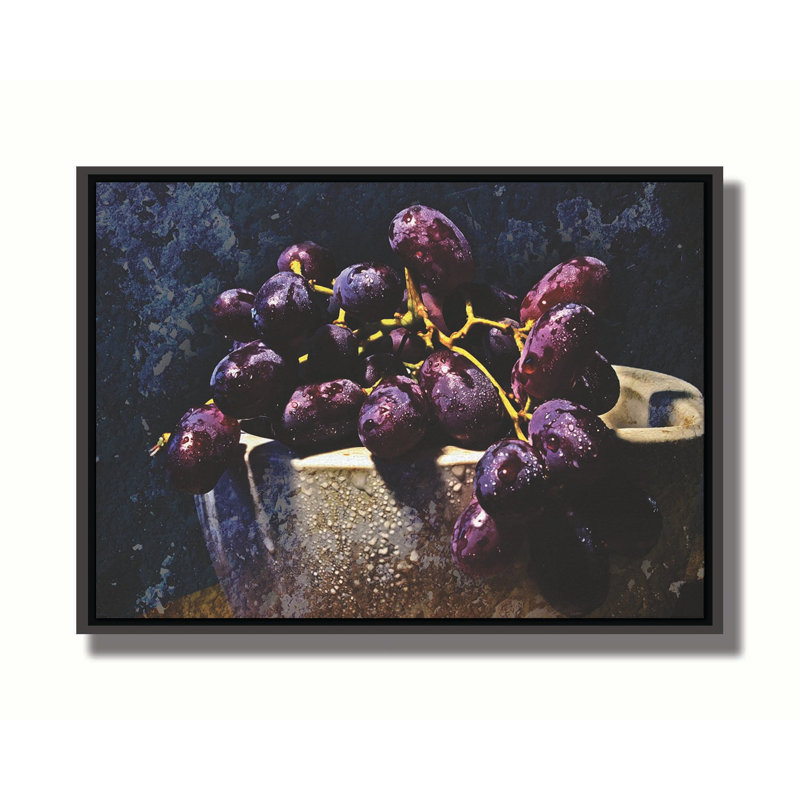 Raisins mauves par Hal Halli. Estampe numérique, H 30,5 po x l 40,5 po, Noir, Impression encadrée sans passe-partout