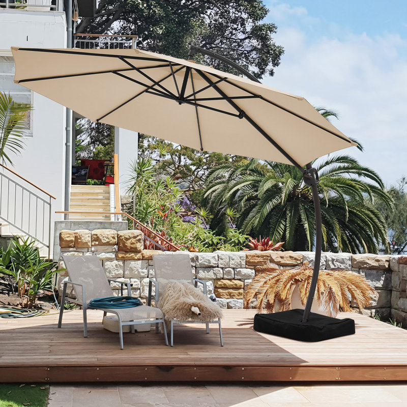 Parasol en porte-à-faux 11 pi avec inclinaison infinie, mât en aluminium, housse de protection et sac de sable Bersa, Beige