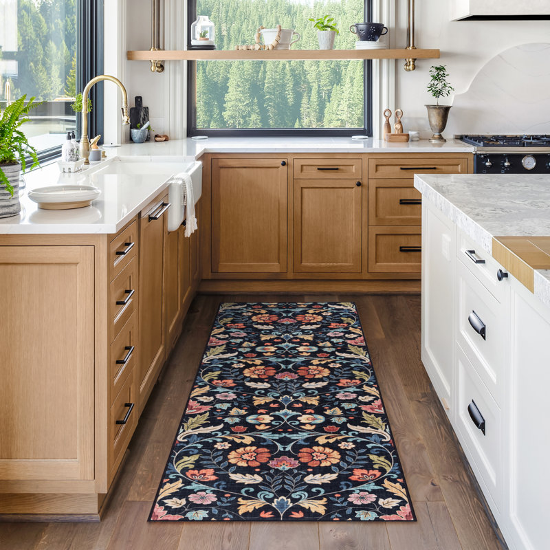 Tapis noir rayé lavable à la machine Rayna Verner, Tapis de couloir 2 pi 2 po x 6 pi