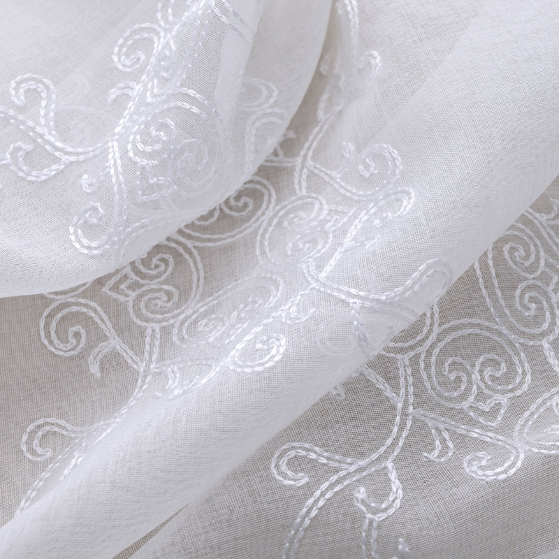 Paire de rideaux semi-transparents brodés Doveon, Blanc, L 36 po x L 84 po