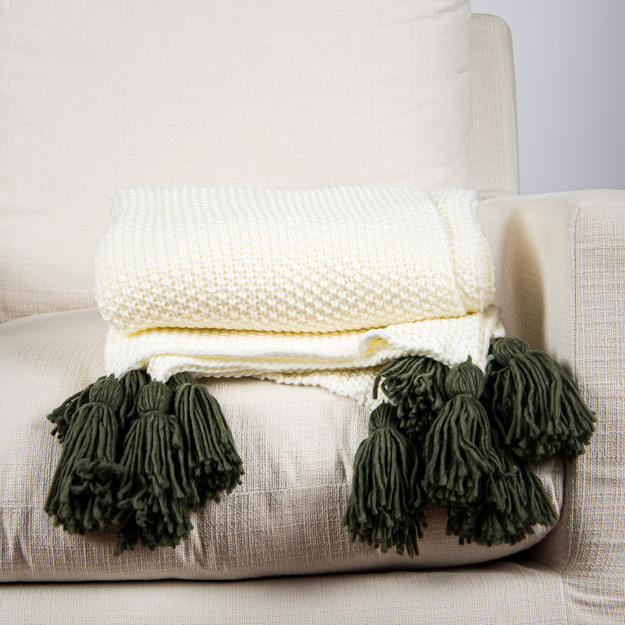 Etta Avenue Leanna Big Tassel Knit Throw Reviews Wayfair