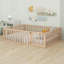 Structure de lit en bois avec clôture et porte-1199403468-1199403456