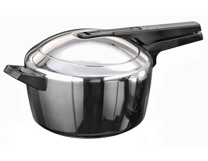 Futura Stainless Steel 4.23-Quart Pressure Cooker
