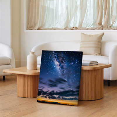 Toile, "A Neath, A Nighting Stuffing Sky" Rempli de nuages tourbillonnants et d'étoiles d'art vibrantes mettant en vedette une magnifique galaxie