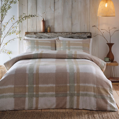 Verbier Cotton Chequered Duvet Cover Set with Pillowcases Included