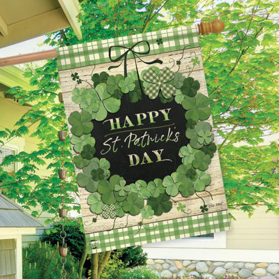 Lucky Wreath Dobrina House Flag