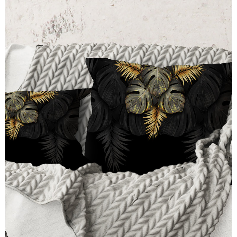 Carré, feuilles tropicales noires et dorées IV - Coussin décoratif imprimé moderne, 16" x 16"