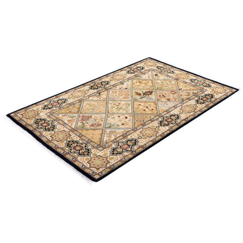 Classic One-of-a-Kind 2'8" X 4'2" Hand Knotted Area Rug