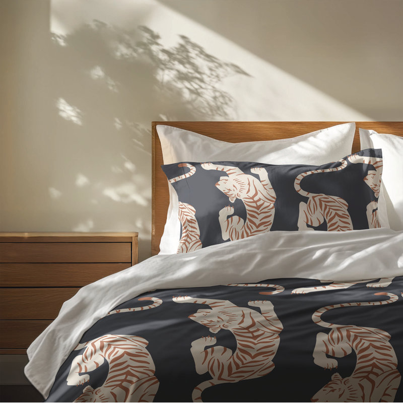 Hey Tiger Comforter Set, Queen Comforter + 2 Standard Pillowcases, Charcoal
