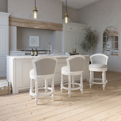 Tabouret de bar avec mécanisme de pivotement lisse, hauteur de comptoir de 26 po, conception arrière, siège et dossier rembourrés, pivot à hauteur de comptoir blanc gris, structure