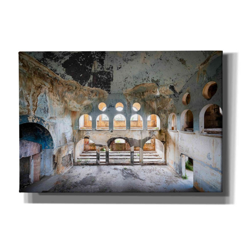 «Libanais synagogue» par Roman Robroek, impression sur toile giclée sur toile, H 18 po x l 26 po x P 0,75 po