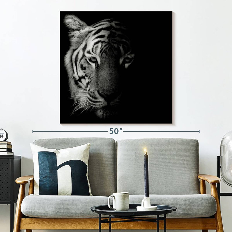 Brampt Tiger Contour, 33" H x 33" W