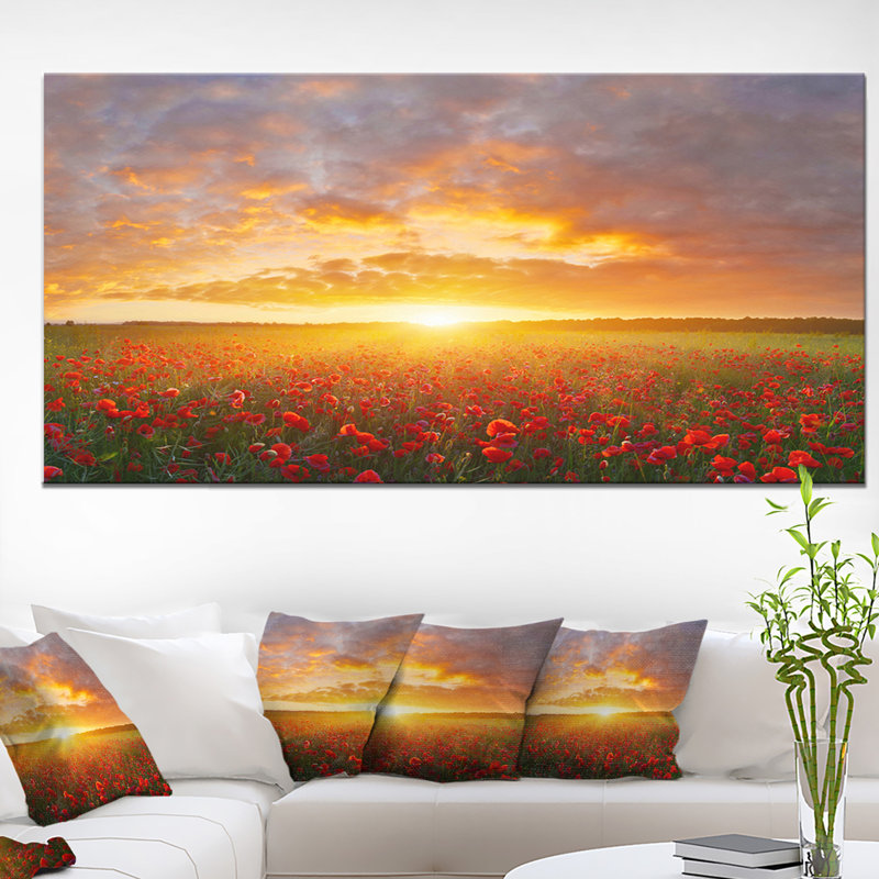 «Poppy Field Under Bright Sunset», reproduction de photo, H 30 po x l 40 po x P 1,5 po, Toile tendue