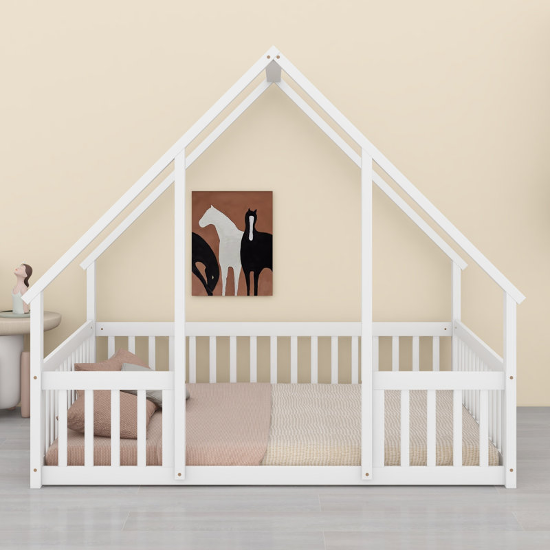 House-Shaped Floor Bed, Fence and Guardrails, White