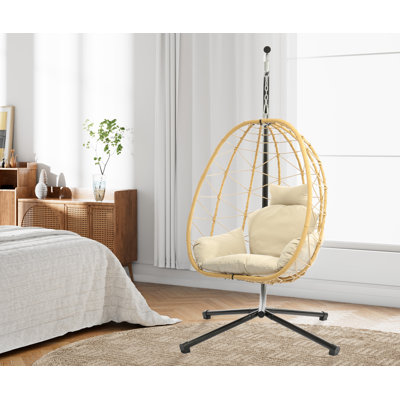 Chaise suspendue en osier pour l'intérieur et l'extérieur