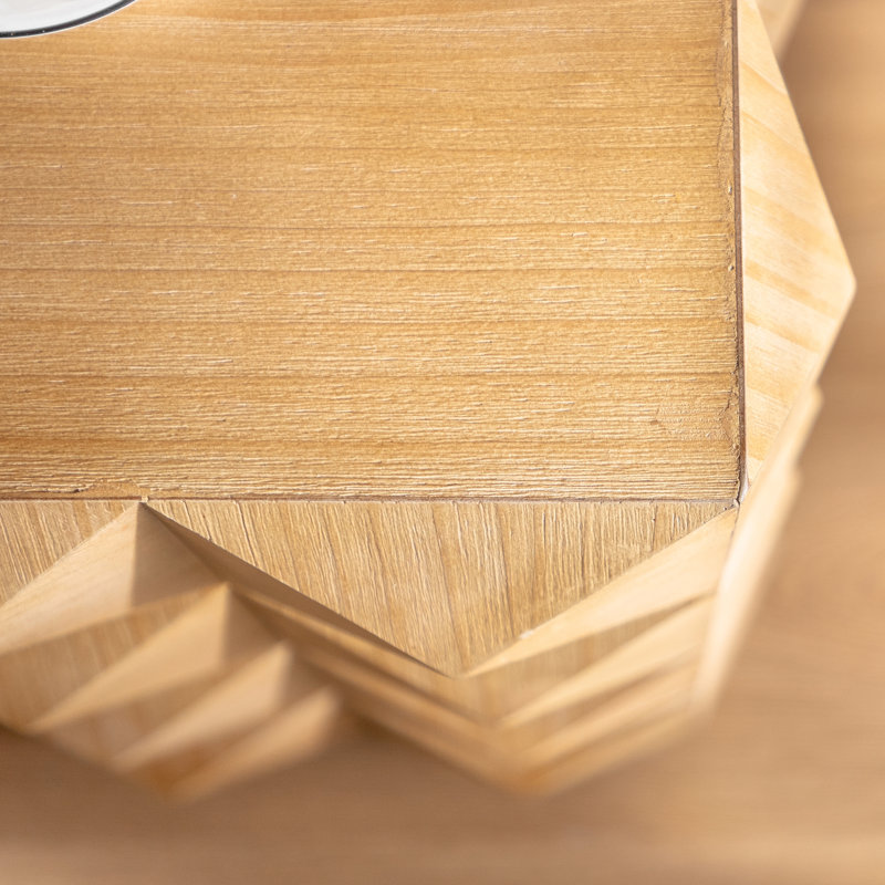 Table d'appoint de 23,13 po de hauteur et sapin - Superbe conception 3D à trois étages, haut et sapin, finition naturelle, carré de 12,12 po, charge de 220 lb