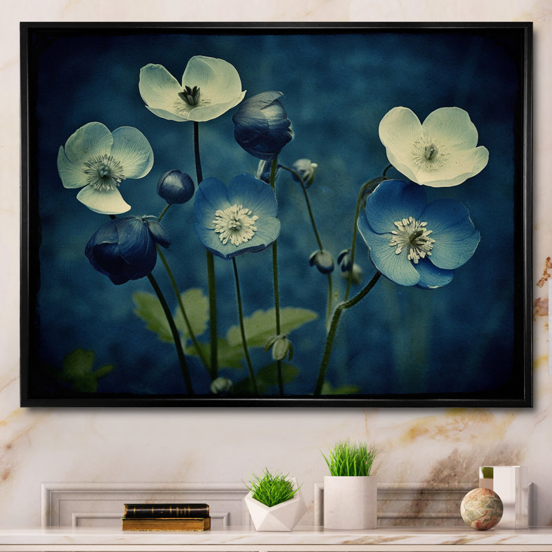 «Blossoming Buttercup Flowers» - impression rétro, Cadre flottant noir, H 12 po x l 20 po x P 1 po