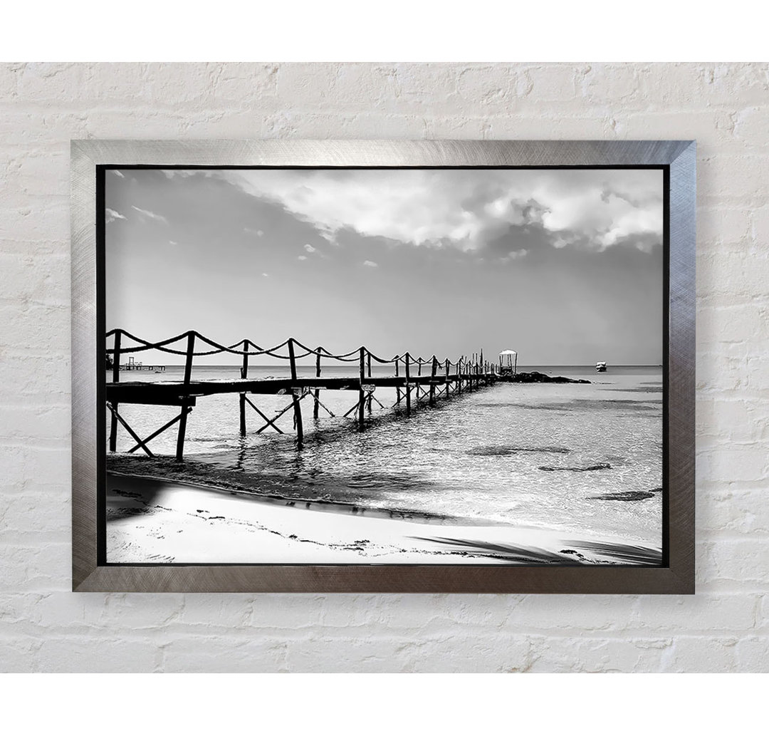 White Sand Pier B N W - Einzelner Bilderrahmen Kunstdrucke