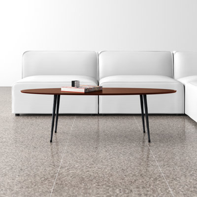 Table basse à 4 pieds