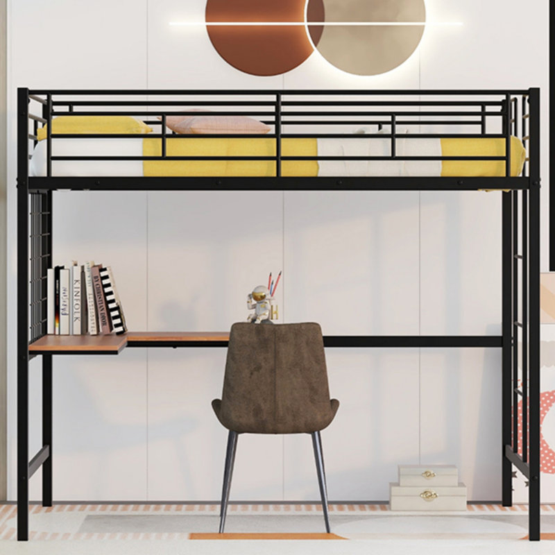 Lit mezzanine simple en métal avec bureau et grille décorative, parfait pour une utilisation compacte et multifonctionnelle dans les chambres modernes