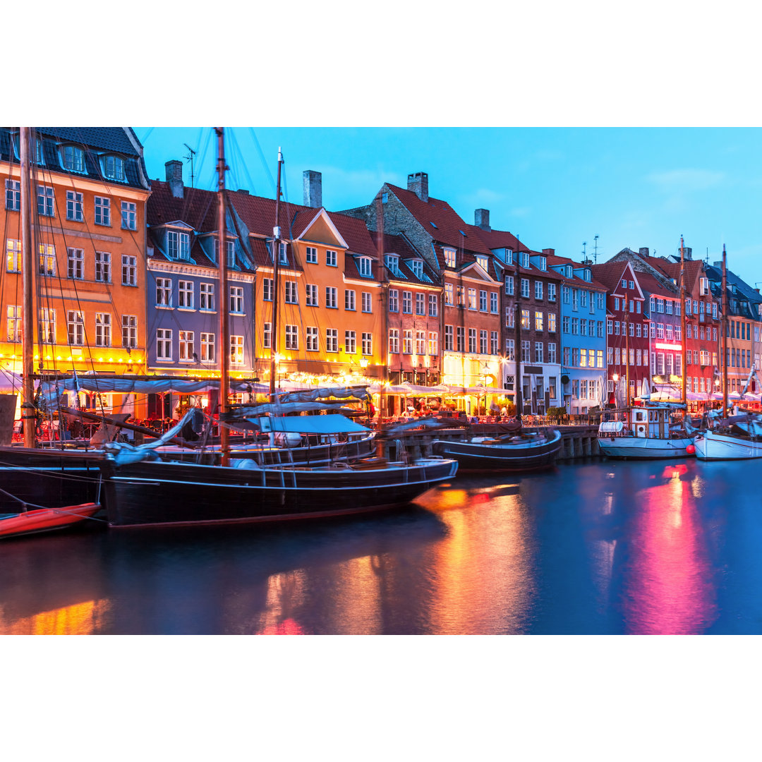 Abendstimmung am Nyhavn von Scanrail - Leinwanddrucke