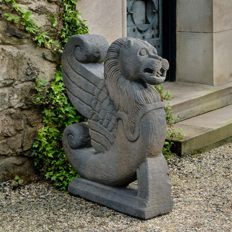 Lion ailé antique