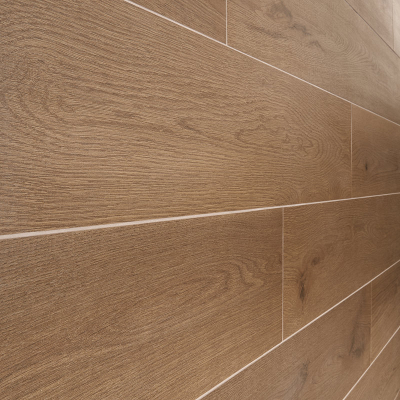 Bois naturel de 7,71 po X 47,04 po Carreau de plancher et de mur en porcelaine mat aspect bois (15,49 pieds carrés / caisse)
