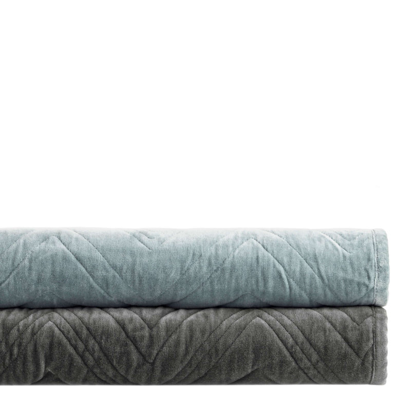 Brentwood Velvet Shale Quilt, Full/Queen Quilt