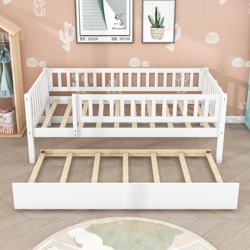 Aldora Wood Daybed with Twin Trundle and Fence Guardrails, Twin, White