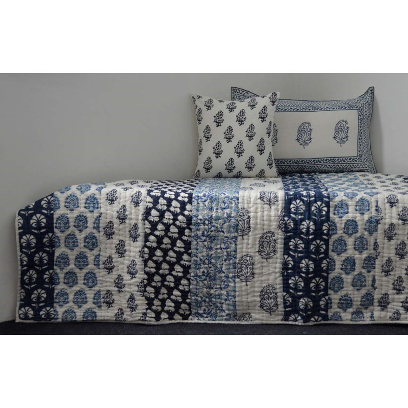 Coton peigné blanc / bleu avec accessoires