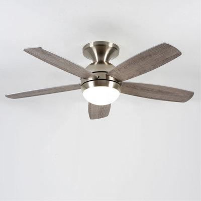 Ventilateur de plafond réversible en contreplaqué 52 PCS 52 pouces avec trousse d'éclairage à 3 couleurs, DEL, DC 6 vitesses, télécommande pour salon, chambre à coucher, bureau, intérieur.