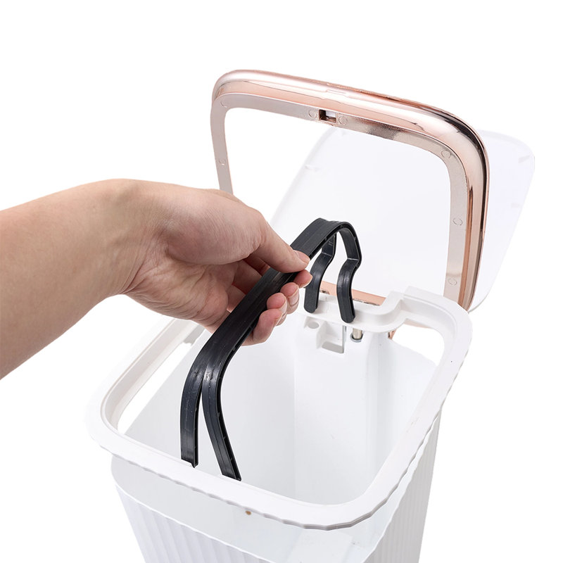 Plastic Step On Waste Bin, 33.5cm H x 23cm W x 22cm D