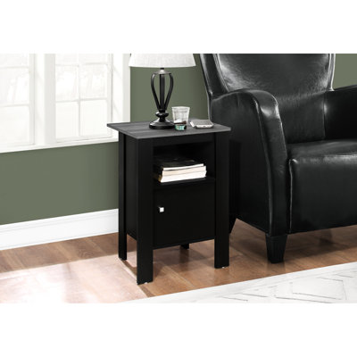 Table de chevet transitionnelle avec finition noire et aspect bois gris pour les chambres à coucher, avec rangement, armoire fermée, design élégant, profondeur de 16,82 po, largeur de 14 po et hauteur de 24,75 po