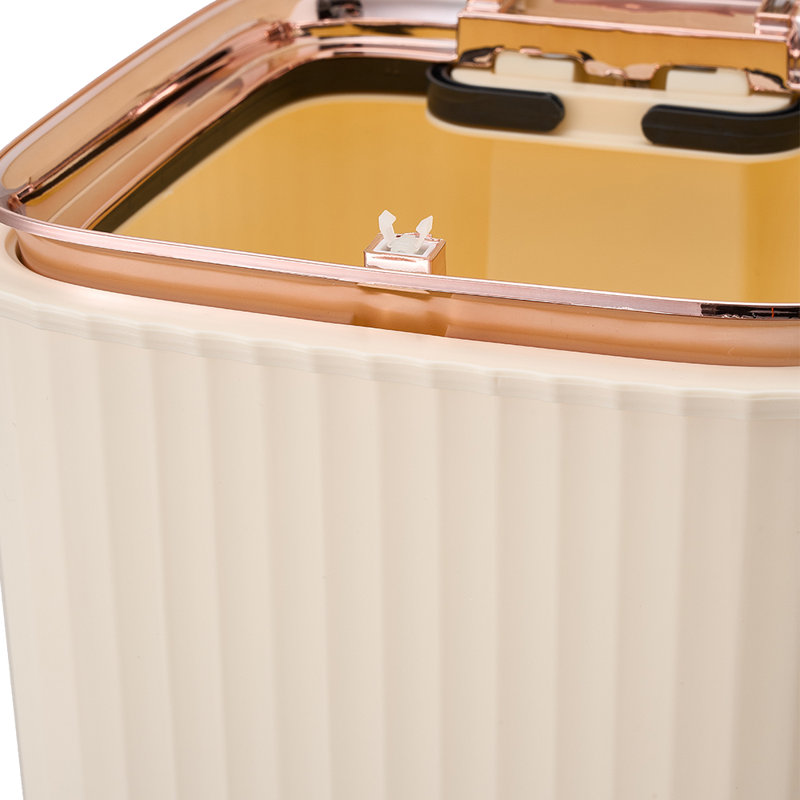 Plastic Step On Waste Bin, 33.5cm H x 23cm W x 22cm D