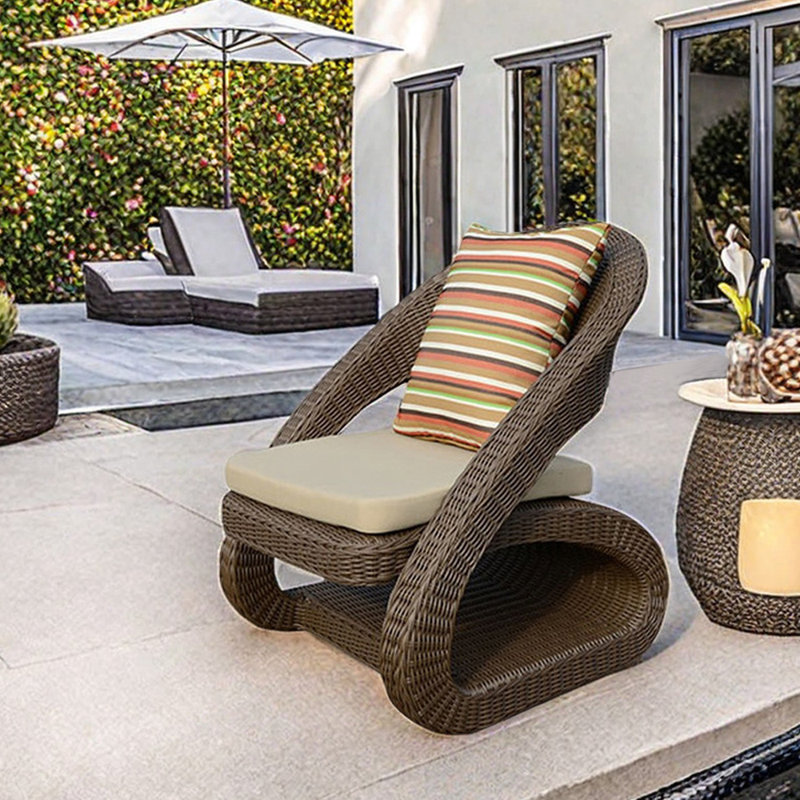 Chaise longue d'extérieur