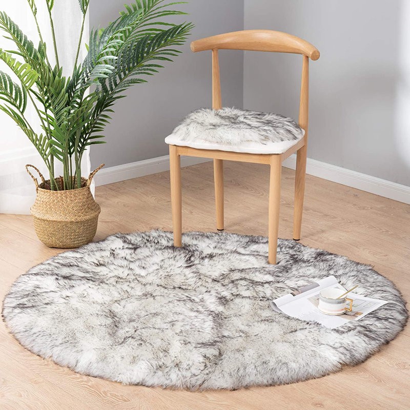 Macie-Rose Faux Sheepskin Indoor Rug, Round 6'6"