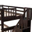 Lit superposé à escalier Twintwin -. Cadre en bois massif. Trois tiroirs pour un rangement supplémentaire. Maximise l'espace dans la chambre à coucher ou le dortoir. Polyvalent, il peut être divisé en deux lits. Coffre-fort avec garde-corps complet. No Spring Box-1634637899