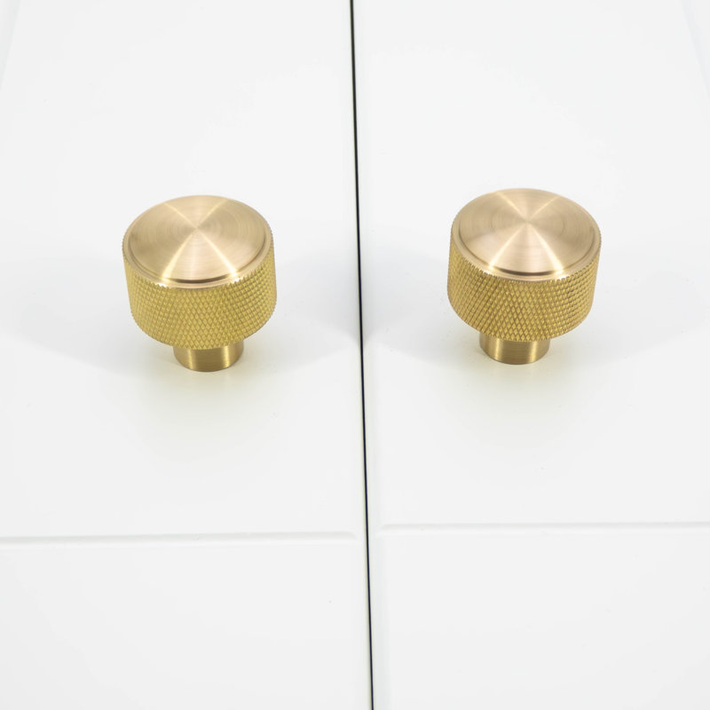 Round Cabinet Knob with Knurled Edge