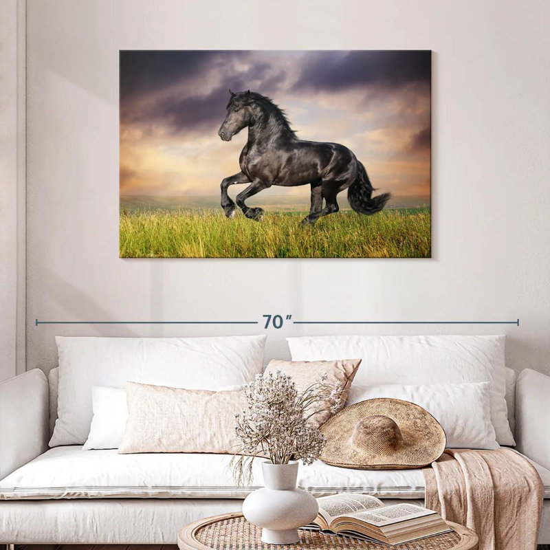 Cheval frison galopant Brampt, H 30 po x l 45 po
