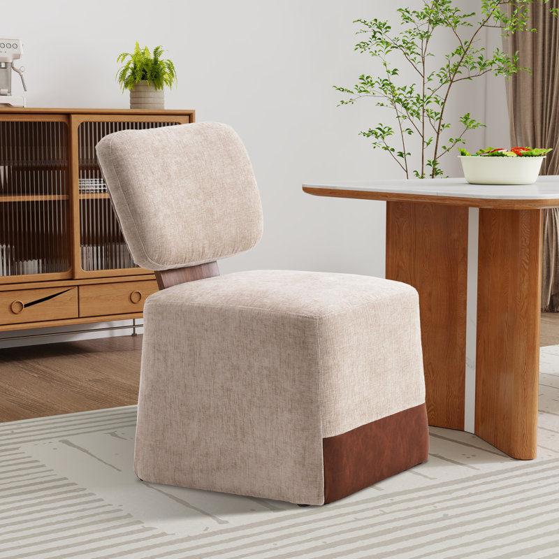 Chaise rembourrée de 21 po de largeur avec roulettes, Beige