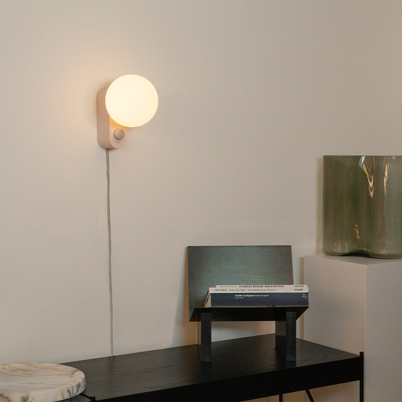 Sphere IV Table Lamp, Blossom Pink