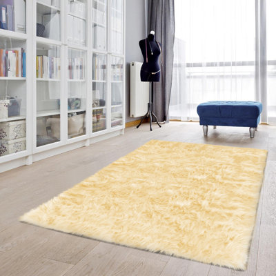 Cheveyo Faux Sheepskin Indoor Rug
