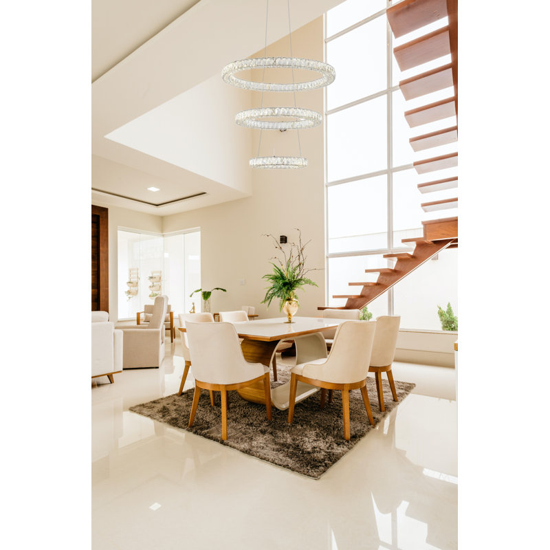Lustre 4 lumières DEL à 3 niveaux à intensité variable avec détails en cristal transparent